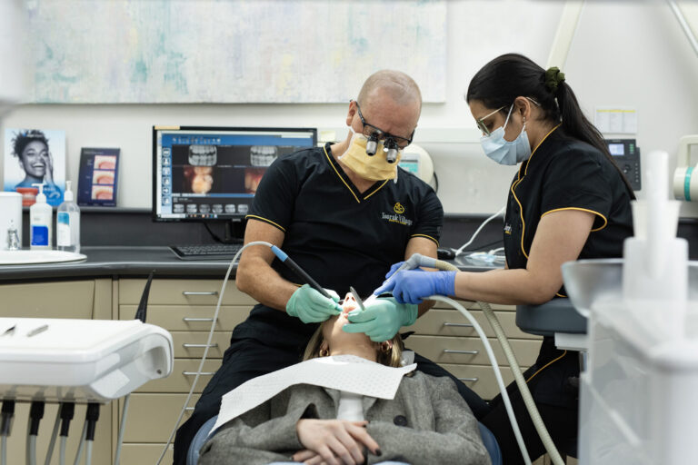 Gentle check up & dental clean in Toorak with a Toorak dentist